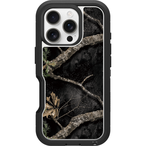 iPhone 16 Pro Case Defender Series XT Pro for MagSafe Realtree APX